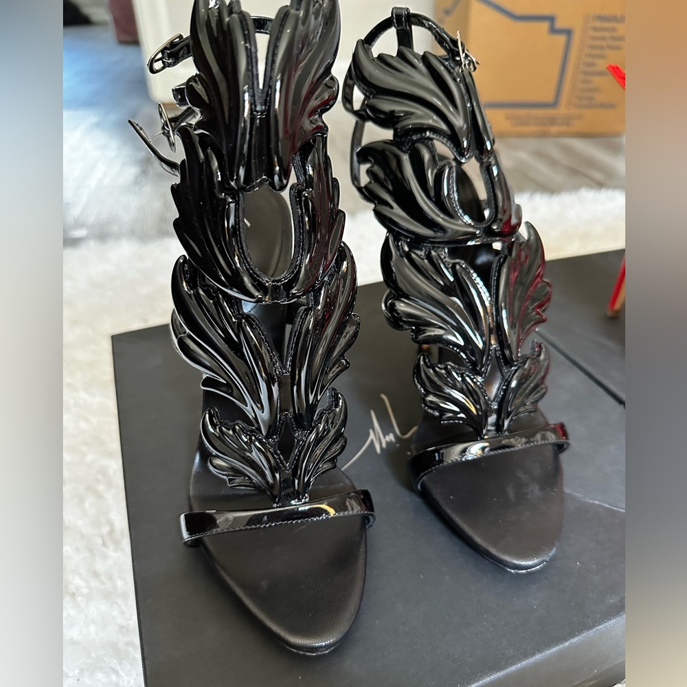 Black giuseppe cruel summers